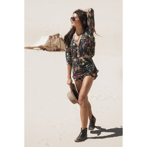 SPELL Gypsy Queen Romper - Picture 2 of 15